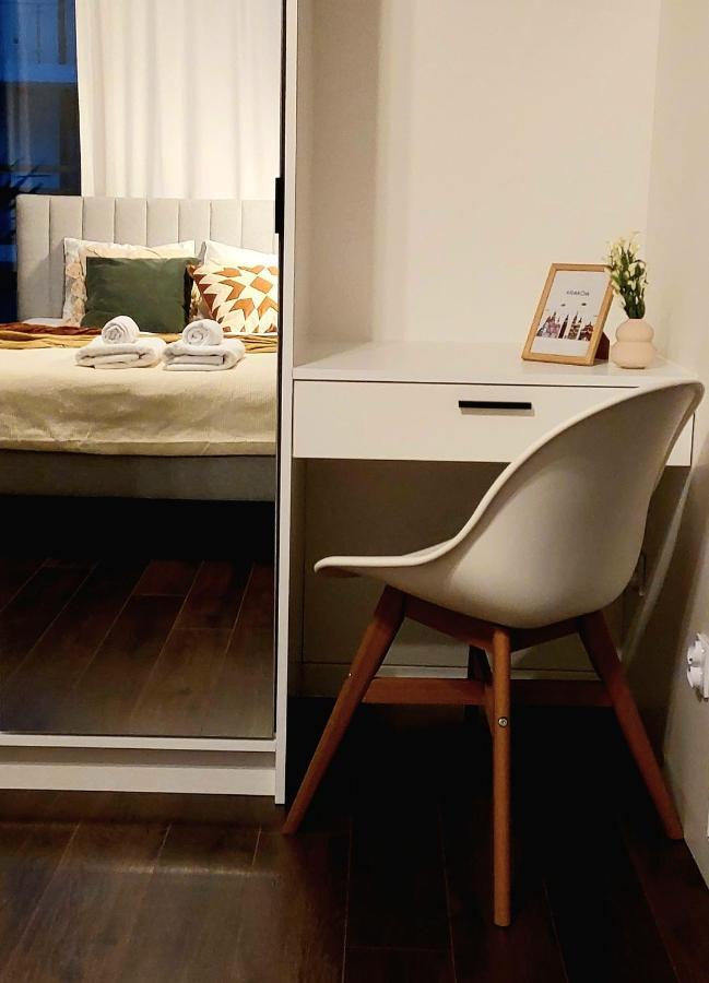 Przytulny Apartament Greenwall Krasków Εξωτερικό φωτογραφία